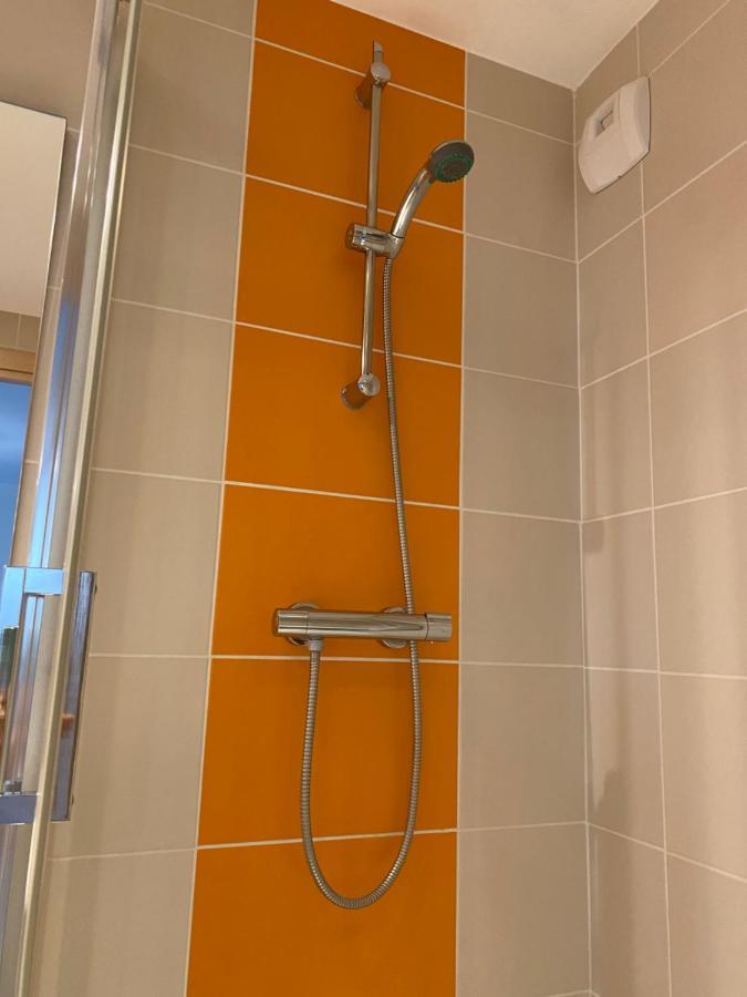 Joli Studio - 10 Min A Pied Du Lac Apartman Annecy Kültér fotó
