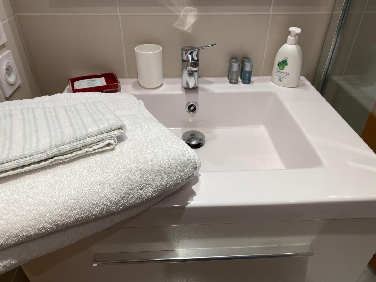 Joli Studio - 10 Min A Pied Du Lac Apartman Annecy Kültér fotó