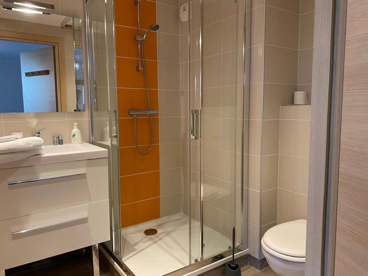 Joli Studio - 10 Min A Pied Du Lac Apartman Annecy Kültér fotó