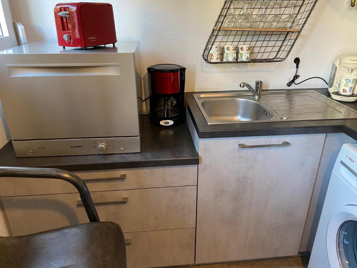 Joli Studio - 10 Min A Pied Du Lac Apartman Annecy Kültér fotó
