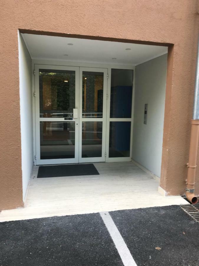 Joli Studio - 10 Min A Pied Du Lac Apartman Annecy Kültér fotó