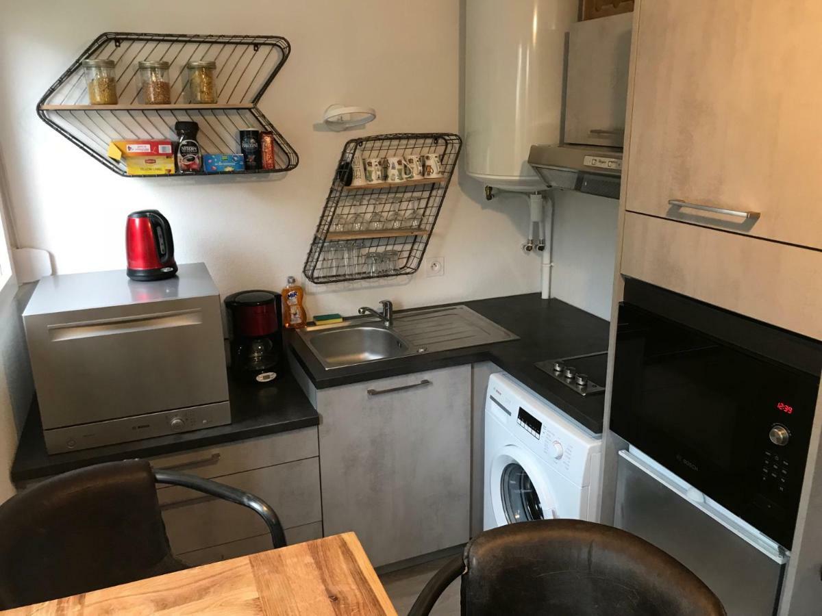 Joli Studio - 10 Min A Pied Du Lac Apartman Annecy Kültér fotó